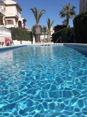 Residencia Alhambra Los Cisnes